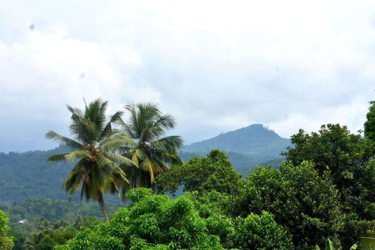 Rathna Gems Halt Hotel Ratnapura Exterior photo