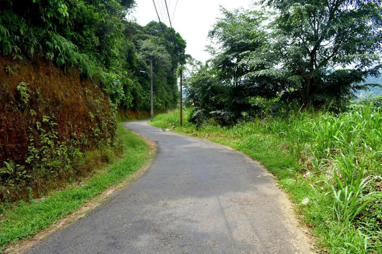 Rathna Gems Halt Hotel Ratnapura Exterior photo